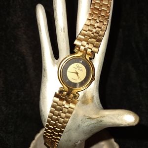 VINTAGE "OSCAR DE LA RENTA" WATCH